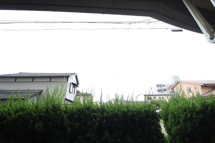 物件内観写真22　(室内からの展望)