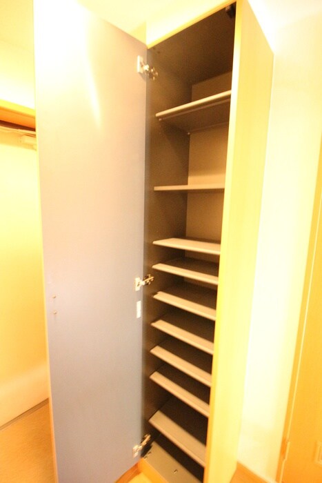 物件内観写真15　(靴箱)