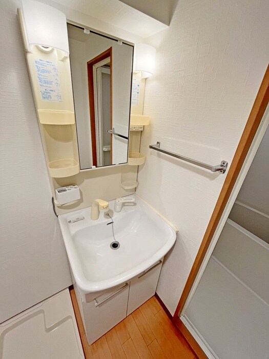 物件内観写真11　(洗面)