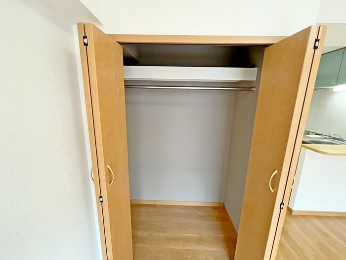 物件内観写真13　(収納)