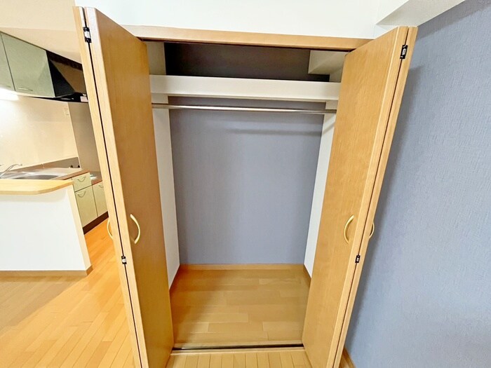 物件内観写真13　(収納)