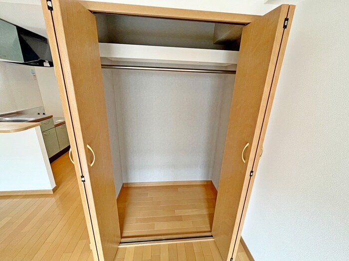 物件内観写真13　(収納)