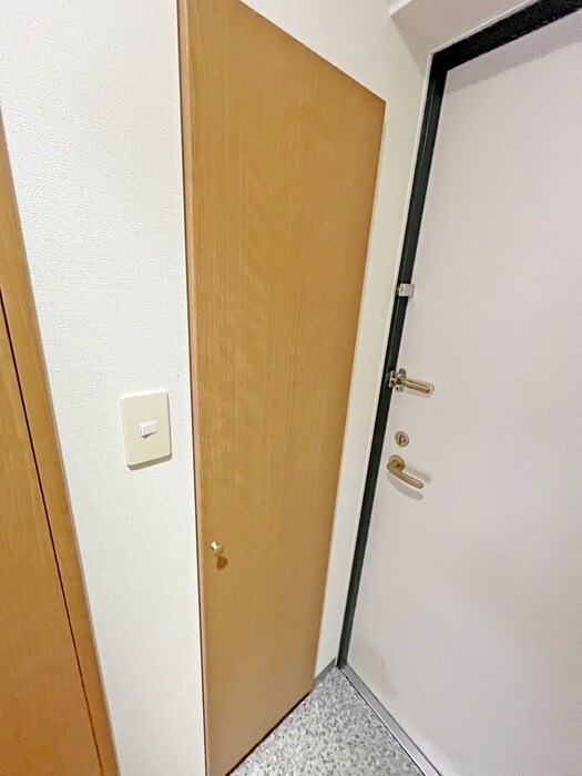 物件内観写真15　(靴箱)