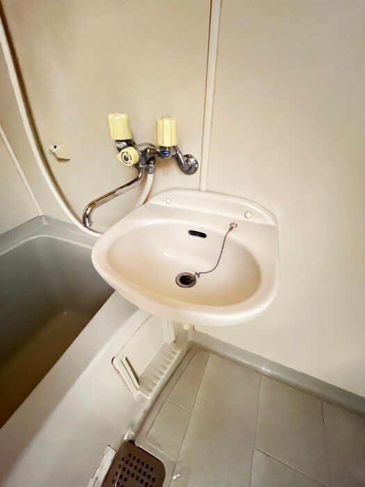 物件内観写真12　(洗面)