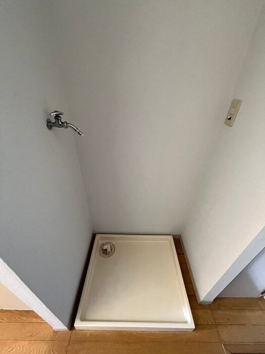 物件内観写真13　(洗濯機置場)