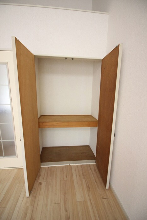 物件内観写真13　(収納)