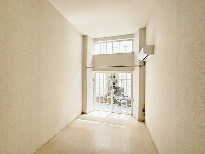 物件内観写真19　(居室)