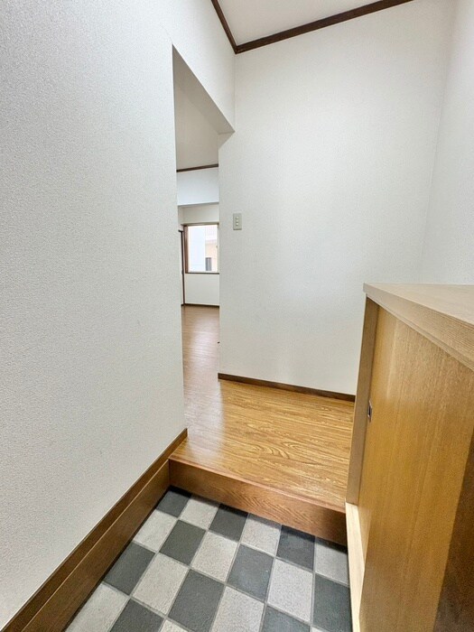 物件内観写真13　(廊下)