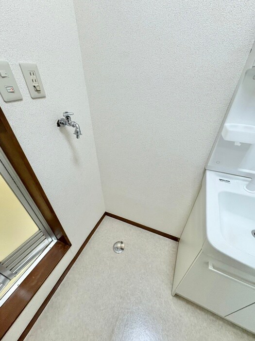 物件内観写真21　(洗濯機置場)