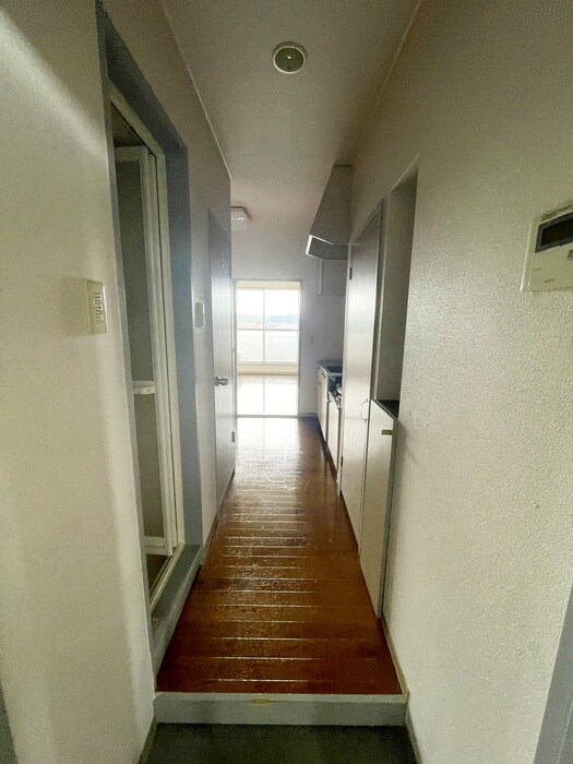 物件内観写真19　(廊下)