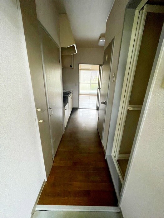 物件内観写真19　(廊下)