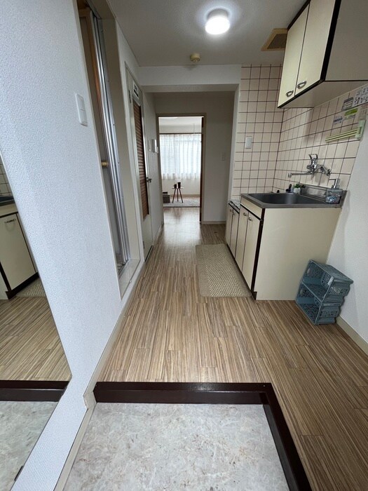 物件内観写真21　(玄関)