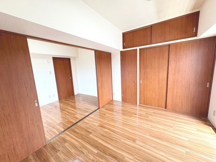 物件内観写真8　(居室)