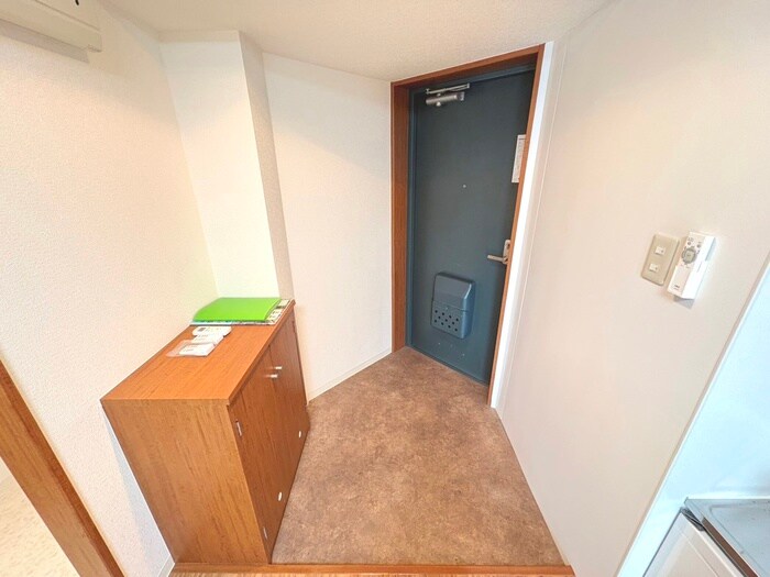 物件内観写真19　(玄関)