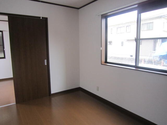 物件内観写真9　(居室)