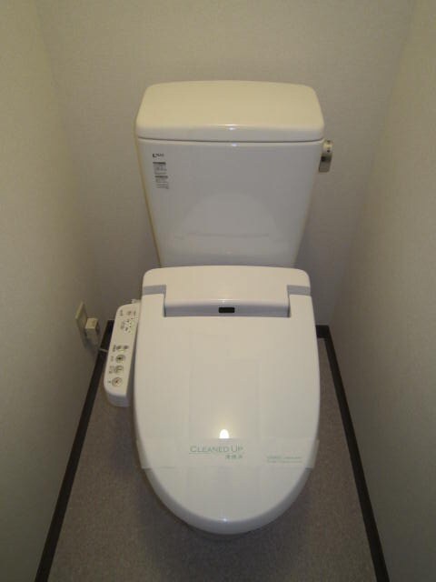 物件内観写真13　(トイレ)