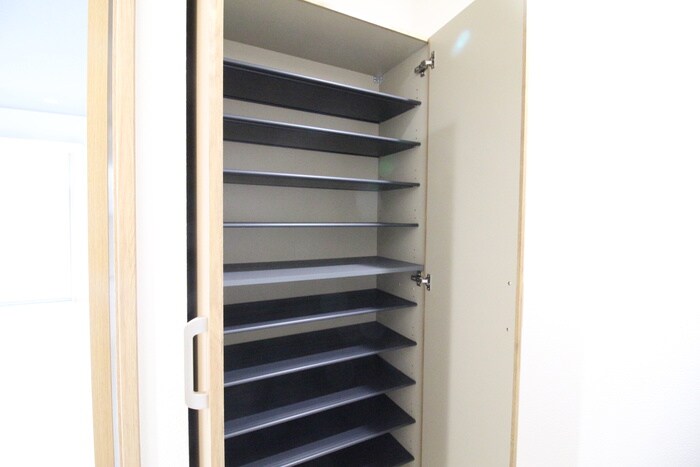 物件内観写真15　(靴箱)