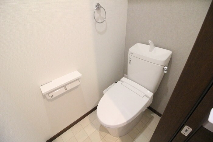 物件内観写真14　(トイレ)