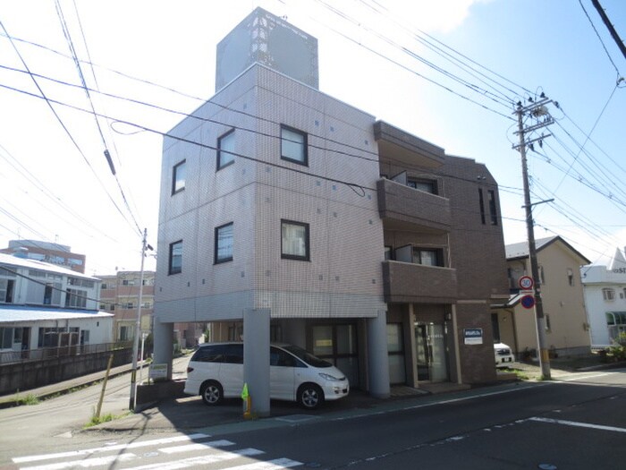 物件外観写真5　(駐車場)