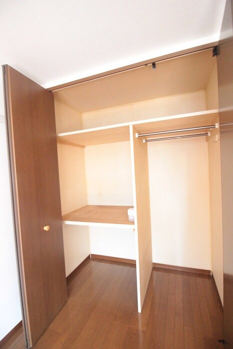 物件内観写真9　(収納)