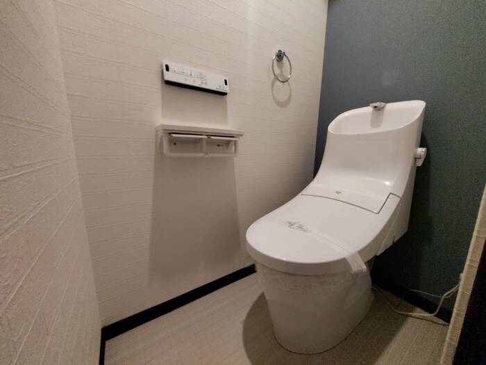 物件内観写真12　(トイレ)