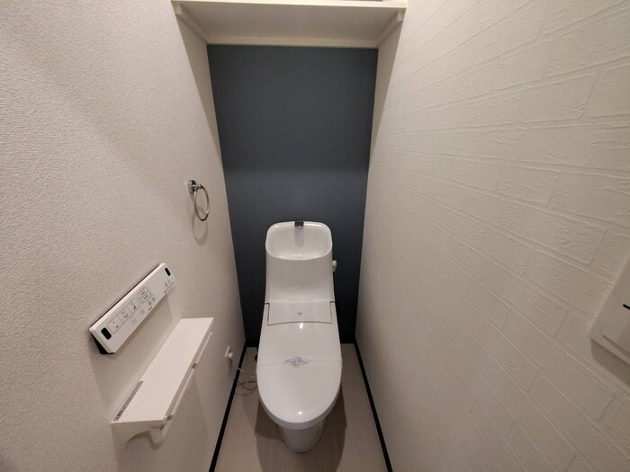 物件内観写真12　(トイレ)