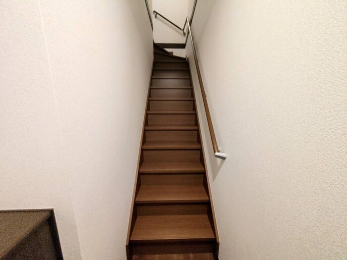 物件内観写真17　(廊下)