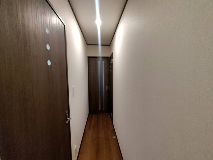 物件内観写真17　(廊下)