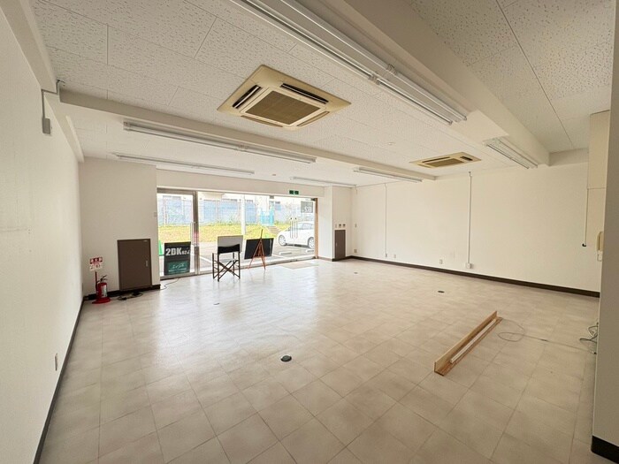 物件内観写真8　(居室)