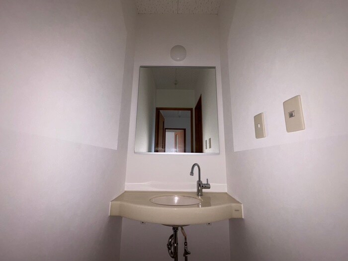 物件内観写真13　(洗面)