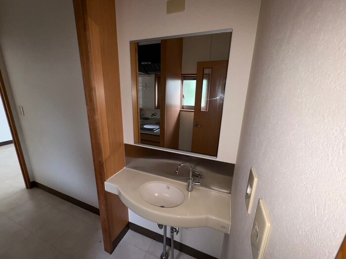物件内観写真14　(洗面)