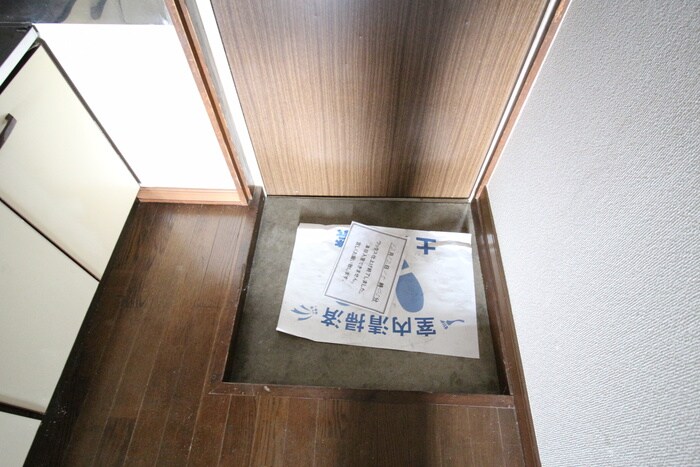 物件内観写真17　(玄関)