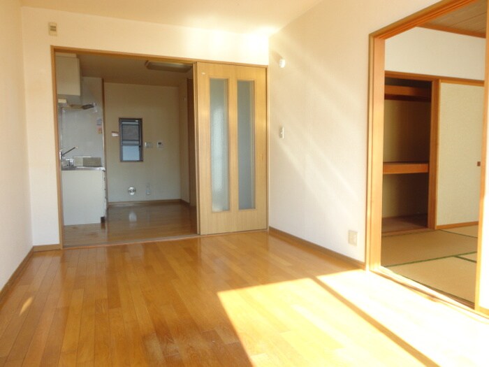 物件内観写真7　(居室)