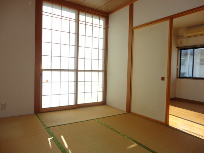 物件内観写真9　(居室)