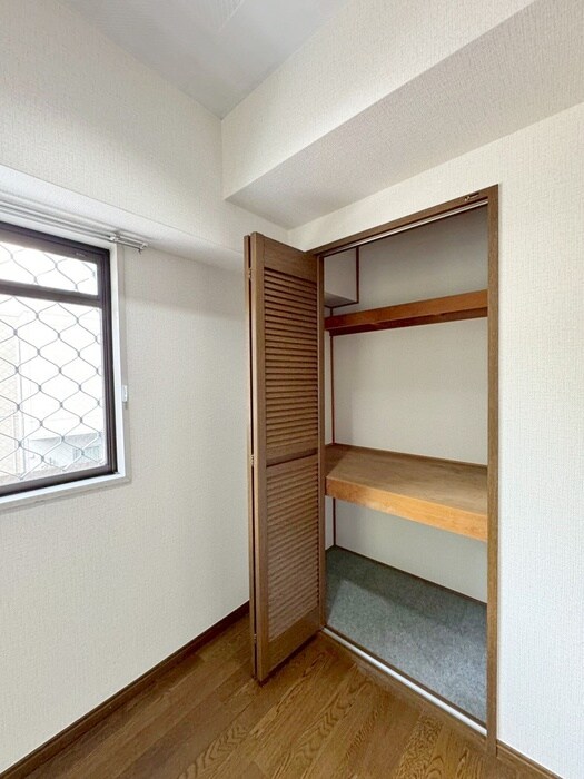 物件内観写真10　(収納)