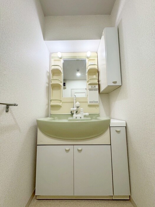 物件内観写真12　(洗面)