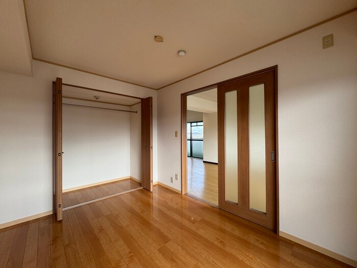 物件内観写真13　(居室)