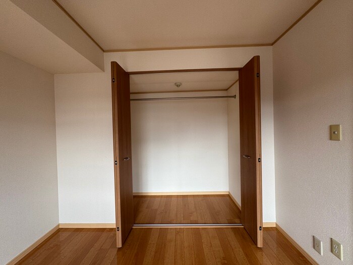 物件内観写真18　(収納)