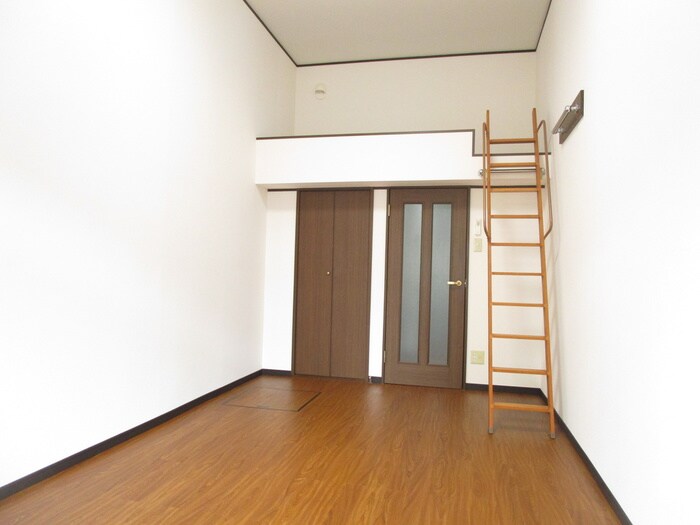 ドミールＳＵＺＵＫＩの居室