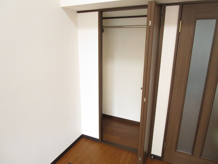 物件内観写真11　(収納)