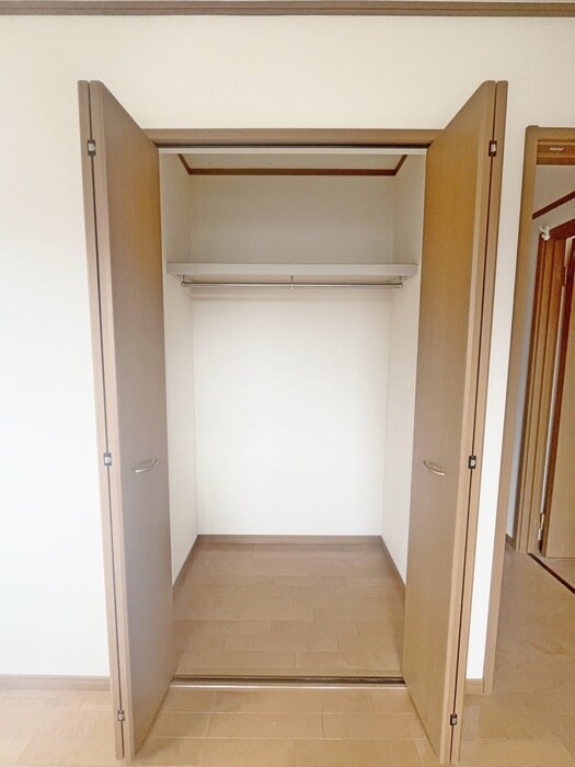 物件内観写真12　(収納)