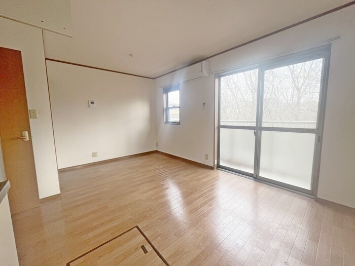 物件内観写真18　(居室)