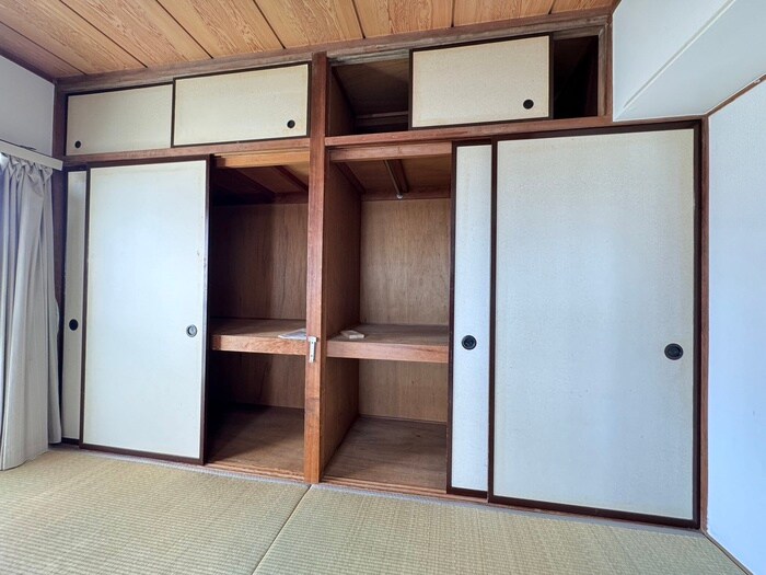 物件内観写真12　(収納)