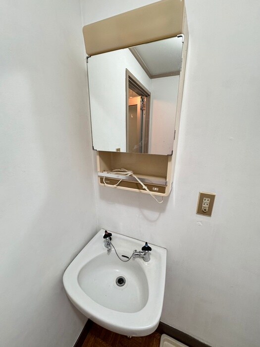 物件内観写真15　(洗面)