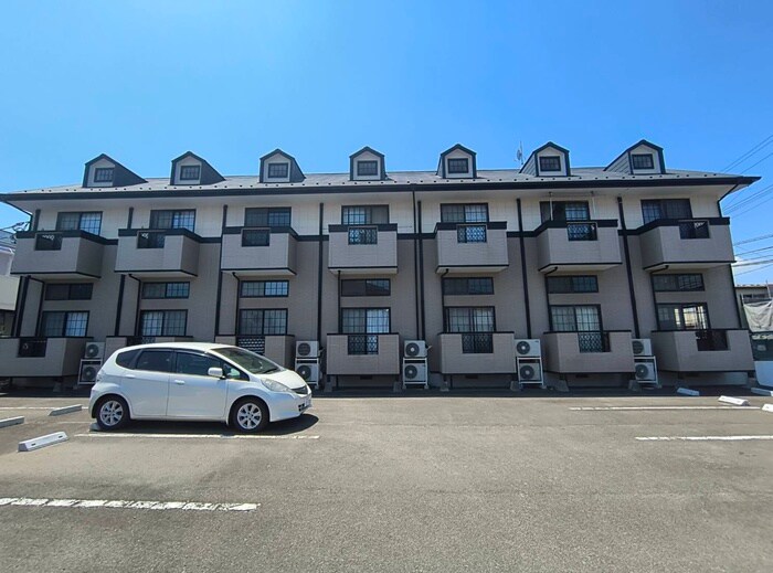 物件外観写真3　(外観写真)