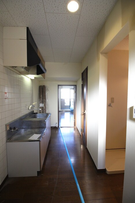 物件内観写真20　(廊下)