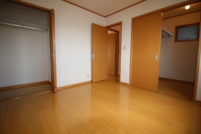 物件内観写真18　(廊下)