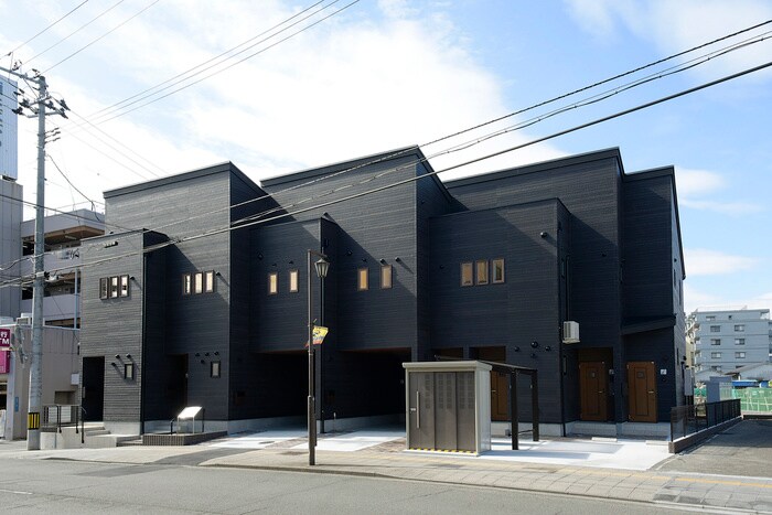 物件外観写真2　(外観写真)