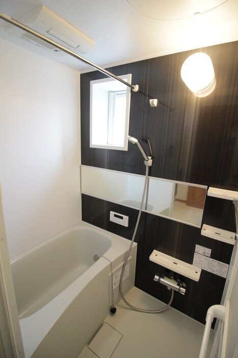 物件内観写真12　(バス／シャワールーム等)