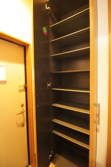 物件内観写真18　(靴箱)